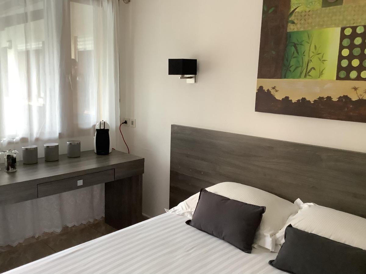 La Dolce Farniente Bed & Breakfast Biaudos Eksteriør bilde